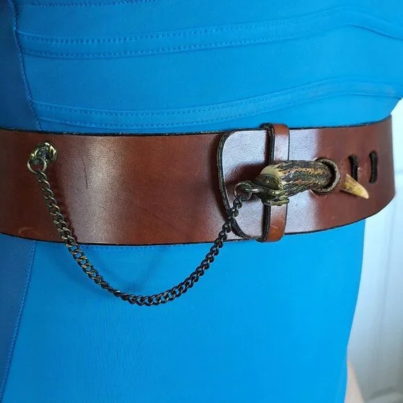 Leather Belt with Bone latch - Picture 5 of 12